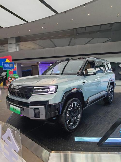 深圳120比亚迪方程豹硬派越野的爆款，英菲尼迪35周年与你共成长
